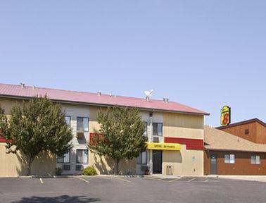 Super 8 By Wyndham Luverne Exterior photo