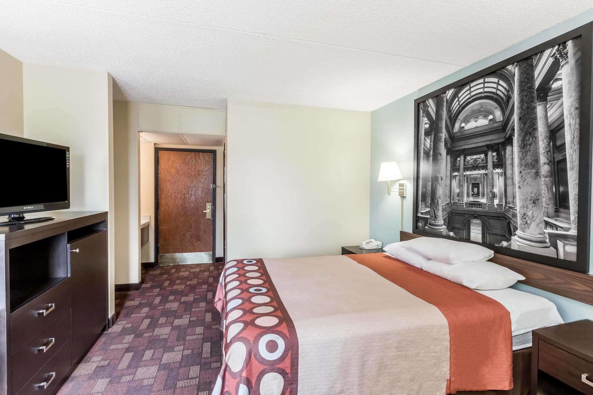Super 8 By Wyndham Luverne Exterior photo